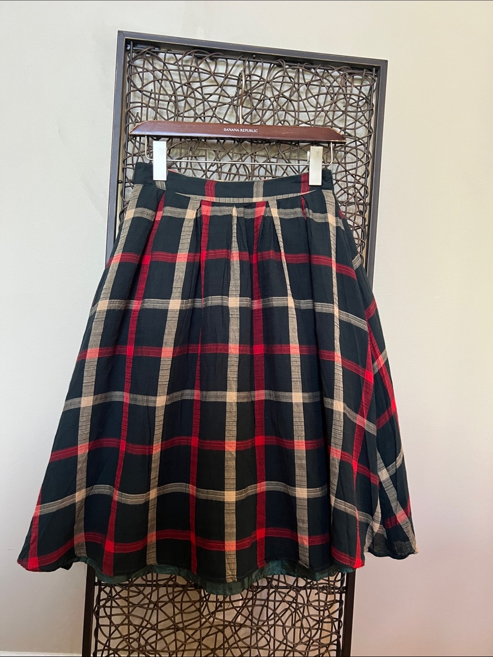 Tulip B Vintage Y2K 90s preppy dark academia gauzy plaid midi skirt green red M